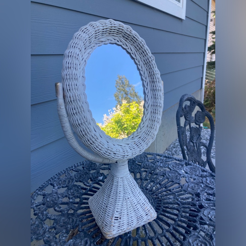 Vintage White Wicker Table Vanity Oval Mirror